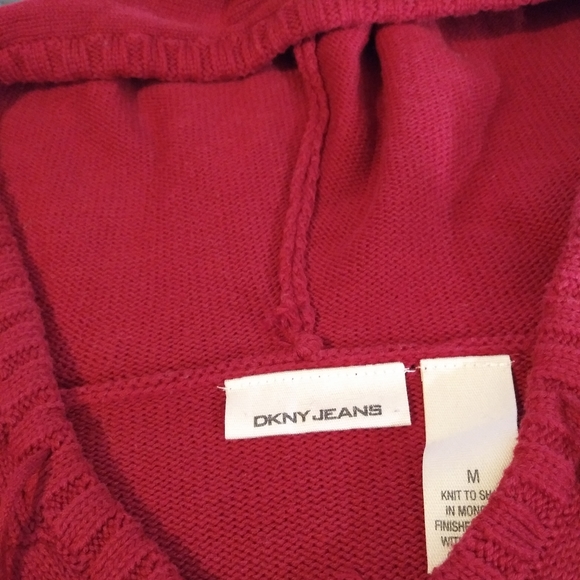 Sweater - Picture 4 of 4